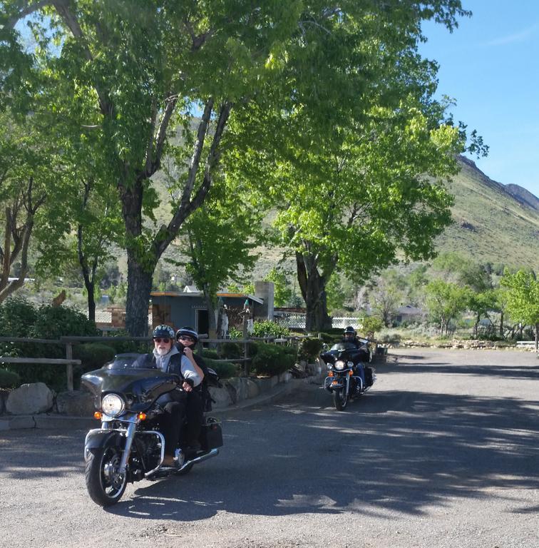 Toiyabe Motel Walker Exteriör bild